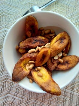 Atanga (Bush Butter) avec Plantain Bouilli
