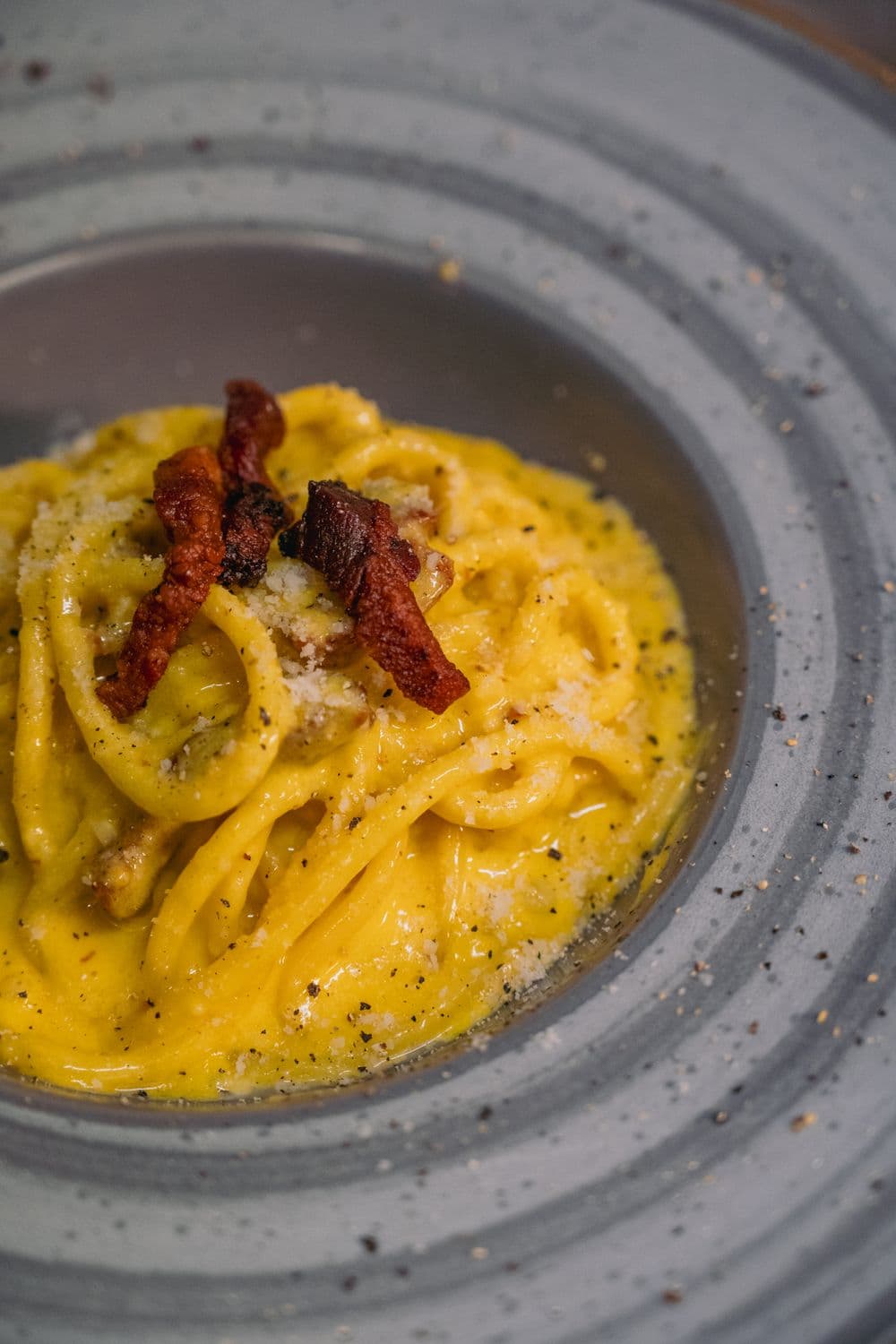 Spaghetti Carbonara (Authentic Roman Recipe)