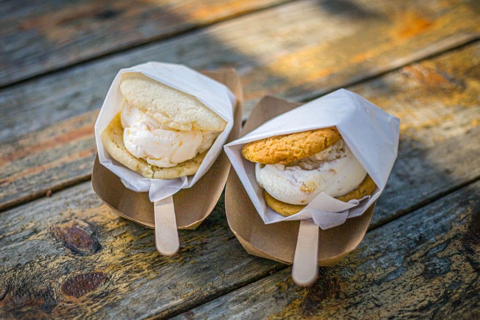 Dondurmalı Sandviç (Turkish-Style Ice Cream Sandwich)