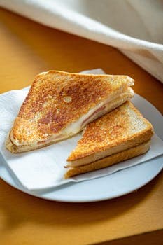 Perfect Grilled Cheese Sandwich