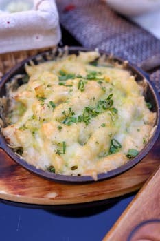 Baked Mac and Cheese – Creamy Stovetop Pasta with Crispy Breadcrumb Top