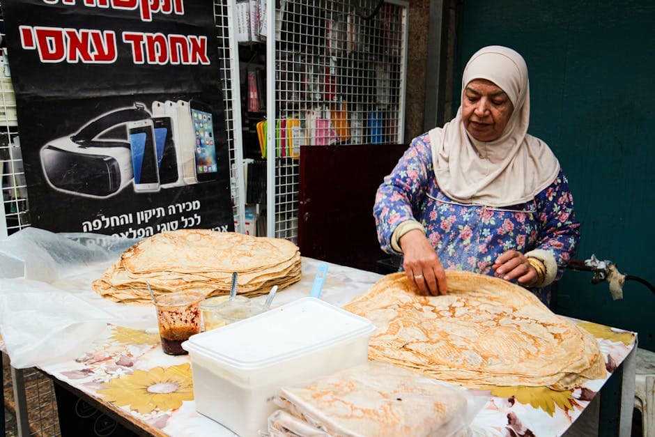 Knafeh Nabulsi (Levantine Cheese Pastry)