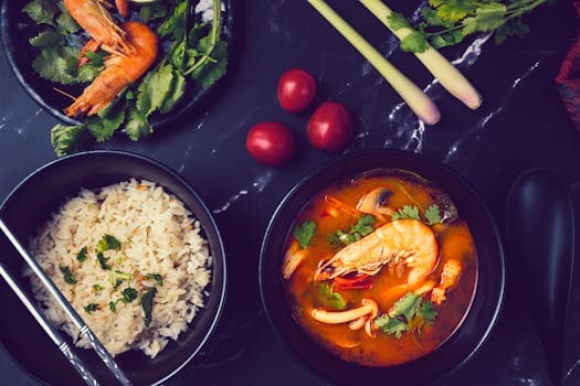 Tom Yum Goong (Southern Vietnamese Hot and Sour Shrimp Soup)