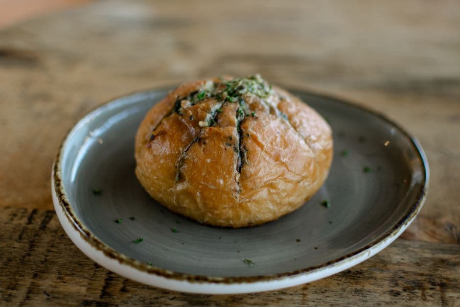 Pampushky (Ukrainian Garlic Buns)